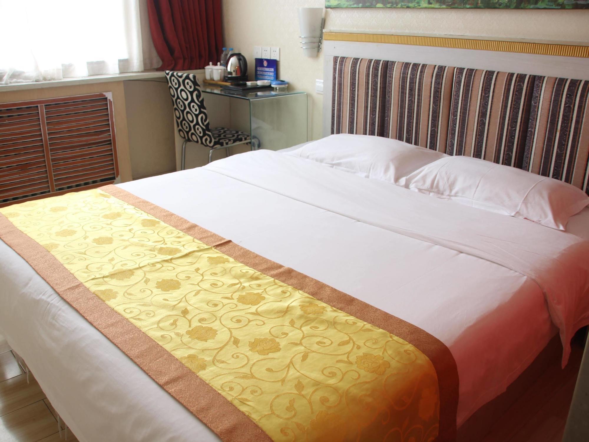 Super 8 Hotel Beijing Shijingshan Jiujiuyuan 외부 사진
